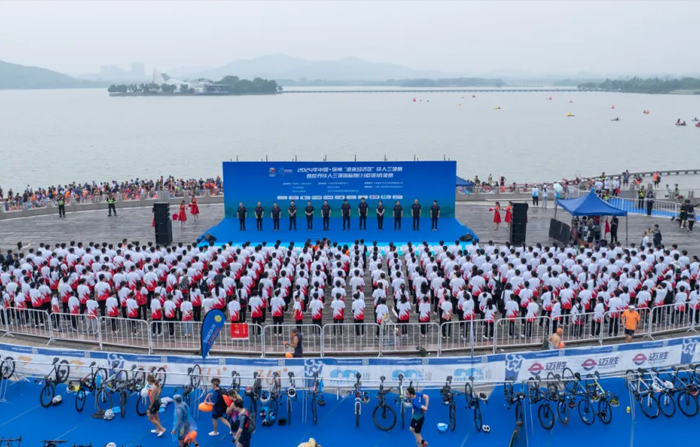 ng28南宫体育-碳纤维：加速应用的体育用品新材料